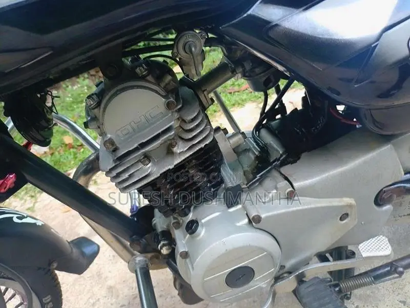 Bajaj CT100 2014