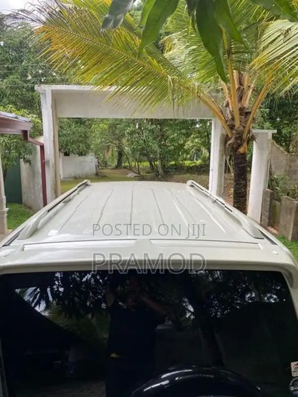 Mitsubishi Montero 2007