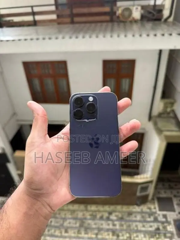Apple iPhone 14 Pro 256GB (Used)