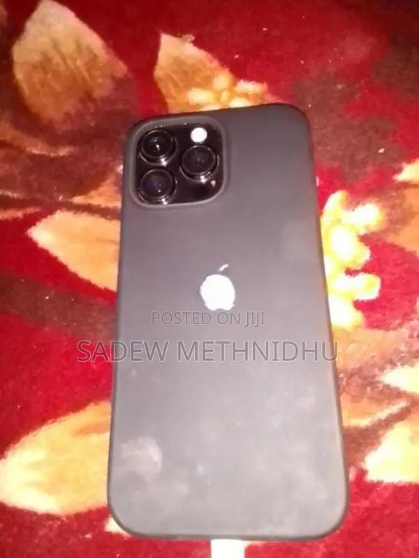 Apple iPhone 16 Pro Max (Used)