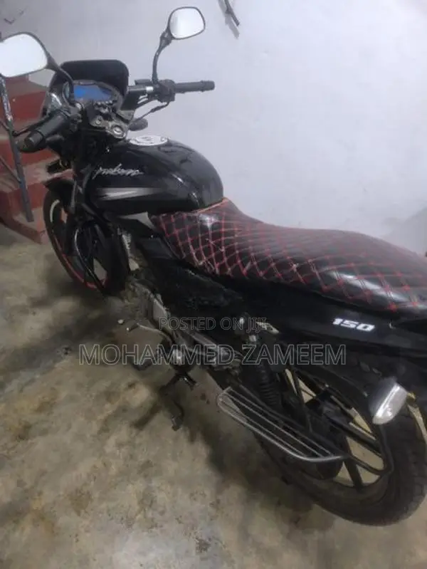 Bajaj Pulsar 150 2013