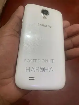 Samsung Galaxy S4 (Used)