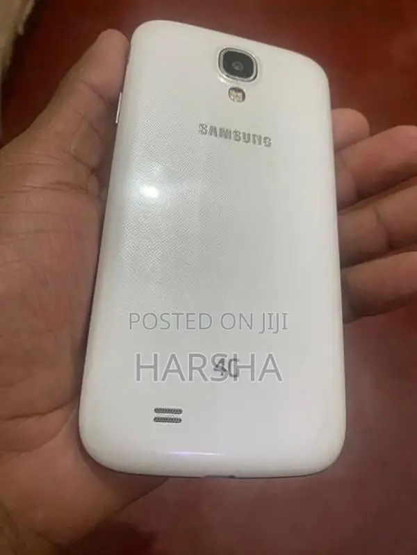 Samsung Galaxy S4 (Used)