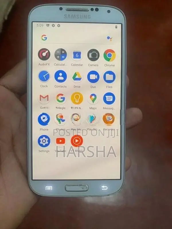 Samsung Galaxy S4 (Used)