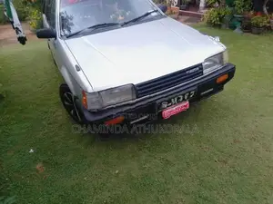 Mazda Familia Wagen 1986