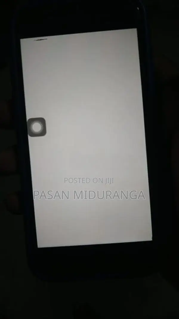 Apple iPhone SE 2 (Used)