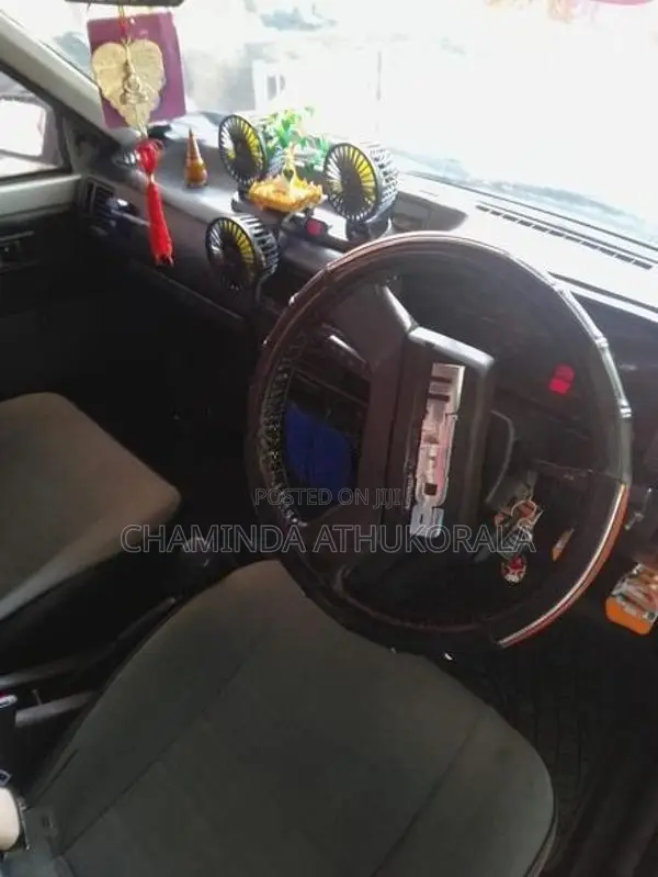 Mazda Familia Wagen 1986