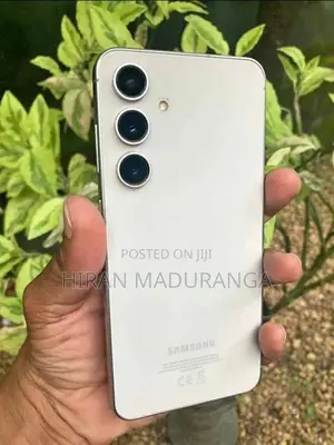 Samsung Galaxy S24 FE (Used)
