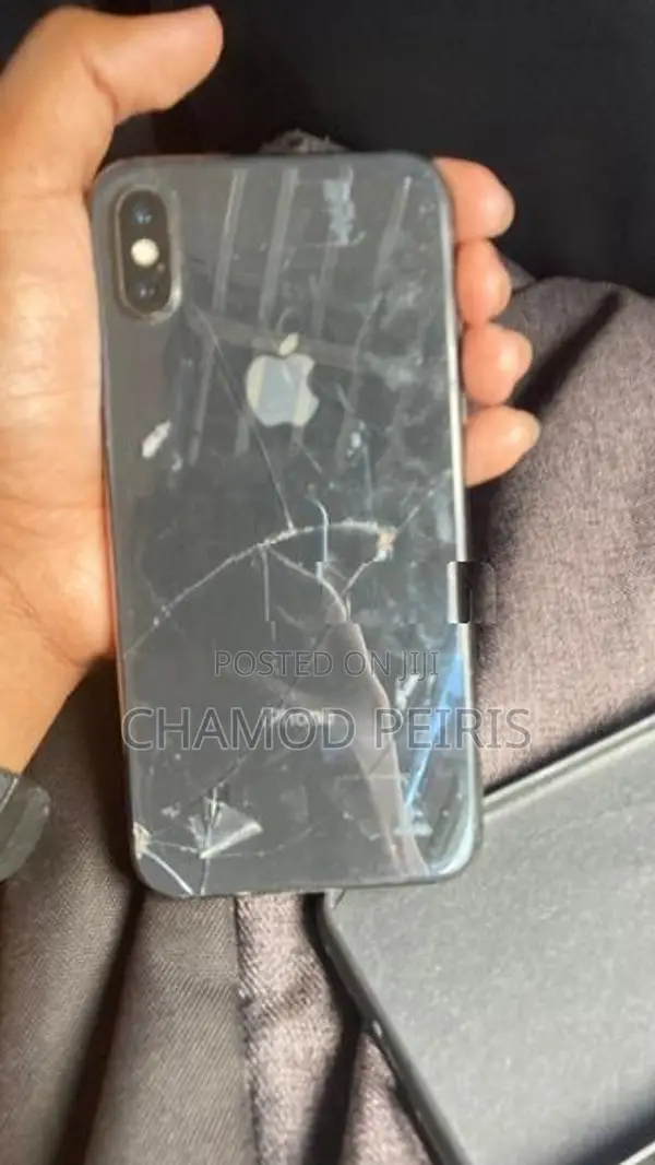 Apple iPhone XS (Used)