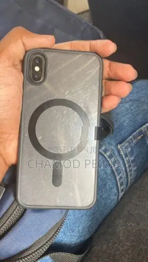 Apple iPhone XS (Used)