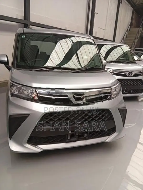 Toyota Roomy X 2023