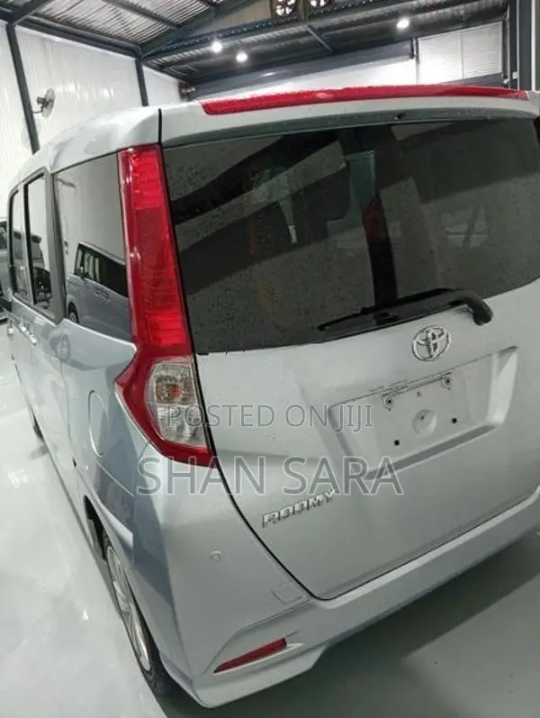 Toyota Roomy X 2023