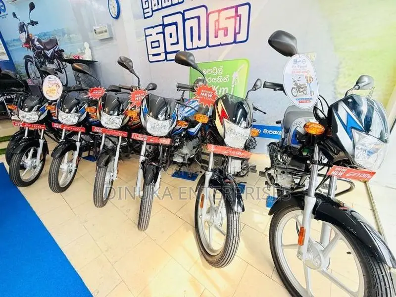 Bajaj CT100 ES 2026