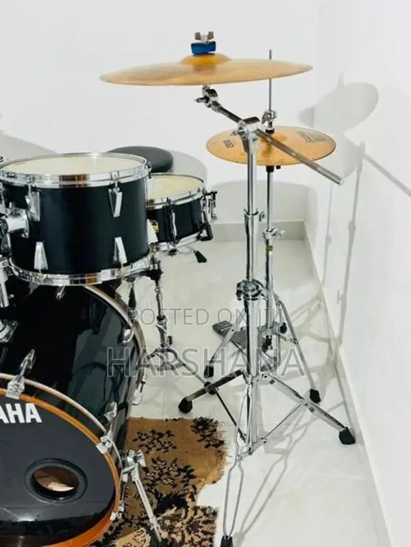 YAMAHA full drum set