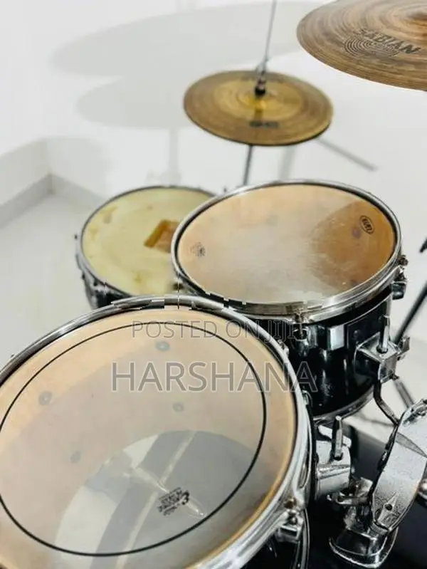 MAPEX full drum set