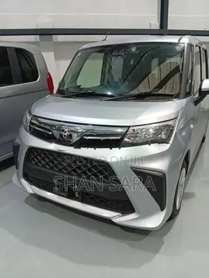Toyota Roomy X 2023