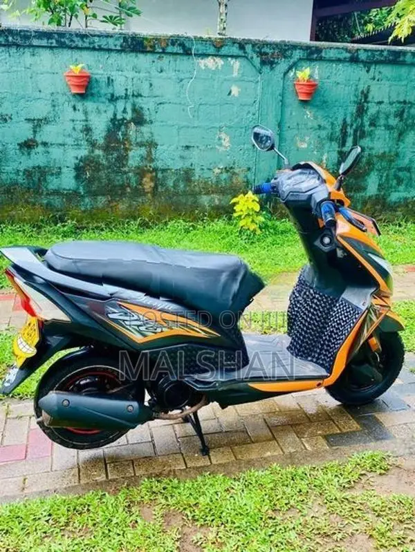 Honda Dio 2017
