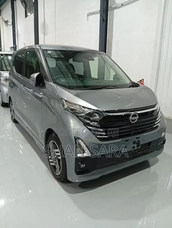 Nissan Dayz Highway Star 2024