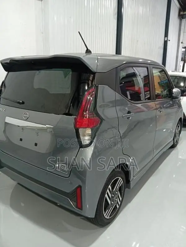 Nissan Dayz Highway Star 2024