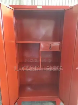 New 5x2.5 Size Steel Cupboard With Mirror (Xxx10)