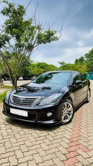 Toyota Crown 2008
