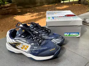 Yonex Velo 200 Badminton Shoe