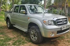 Nissan Double cab 2017