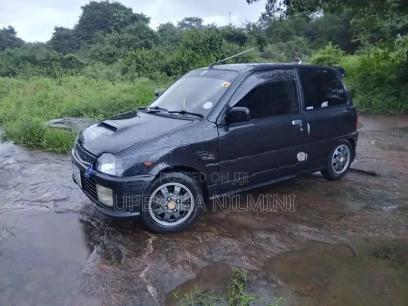 Daihatsu Mira 12 1982