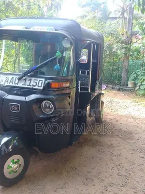 Bajaj RE 2014