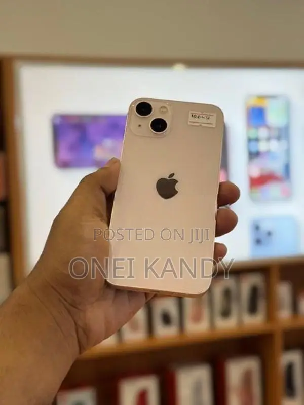 Apple iPhone 13 128GB (Used)