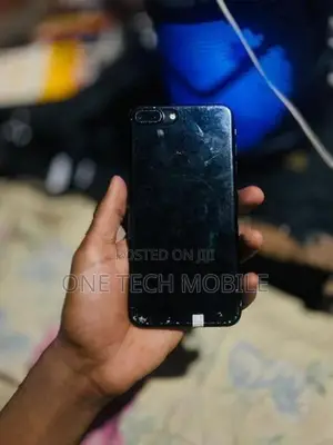 Apple iPhone 7 Plus I phone 7+ (Used)