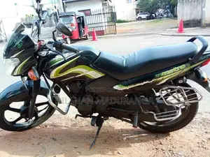 TVS Metro 2016