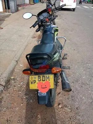 TVS Metro 2016