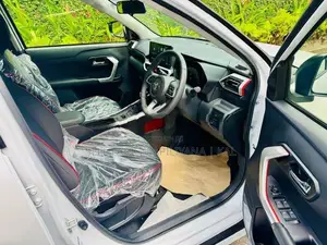Toyota Raize Z Premium BSM 2025