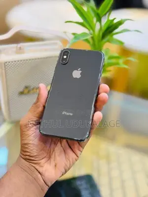 Apple iPhone XS 64GB (Used)