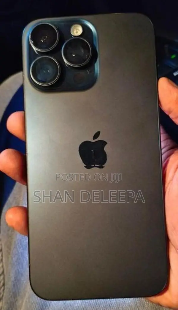 Apple iPhone 15 Pro Max 256 (Used)