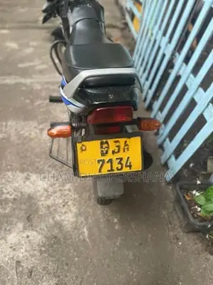 Bajaj CT100 2024
