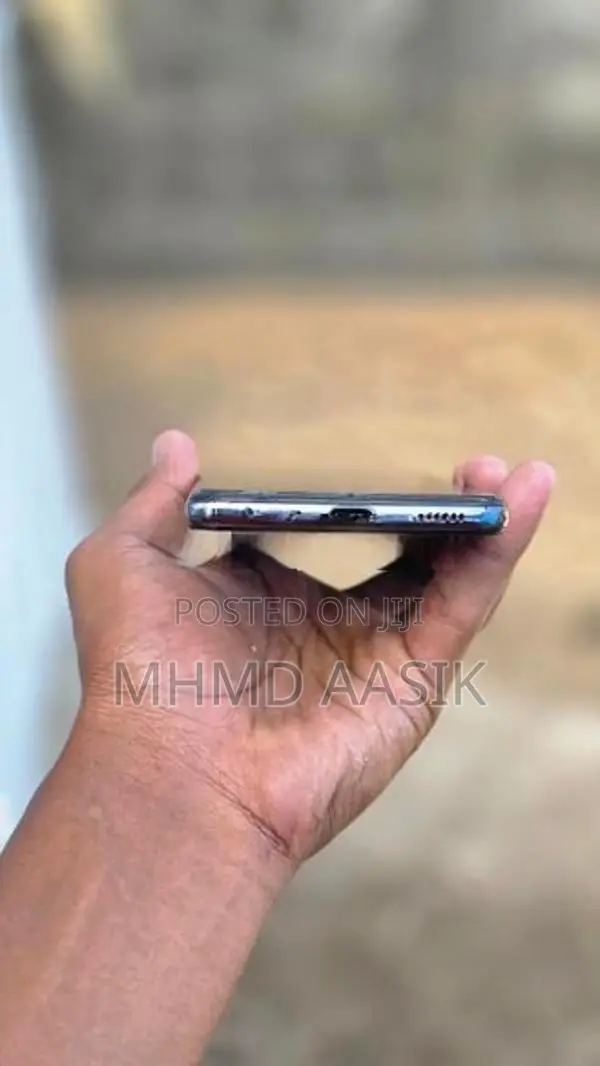 Samsung Galaxy A52 (Used)