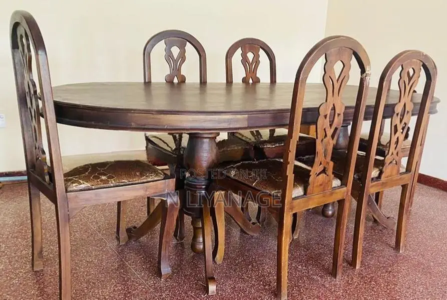 Dining table for sale