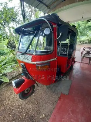 Bajaj RE 2003