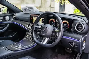 Mercedes Benz E200 Premium Plus AMG 2023