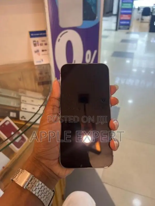 Apple iPhone 14 (Used)