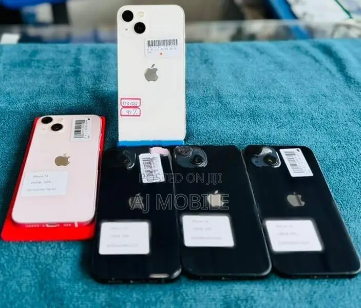 Apple iPhone 13 256GB (Used)