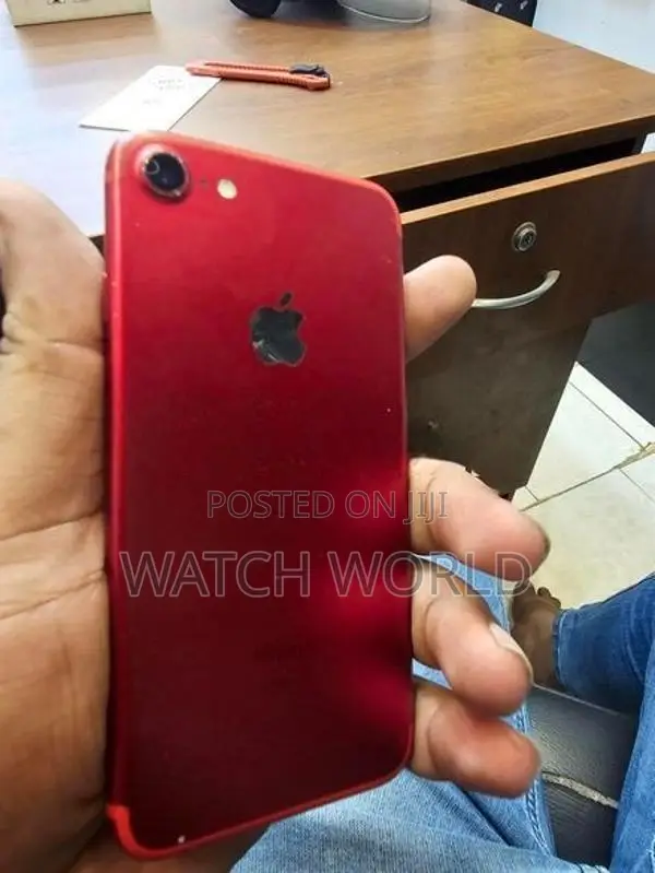 Apple iPhone 7 (Used)