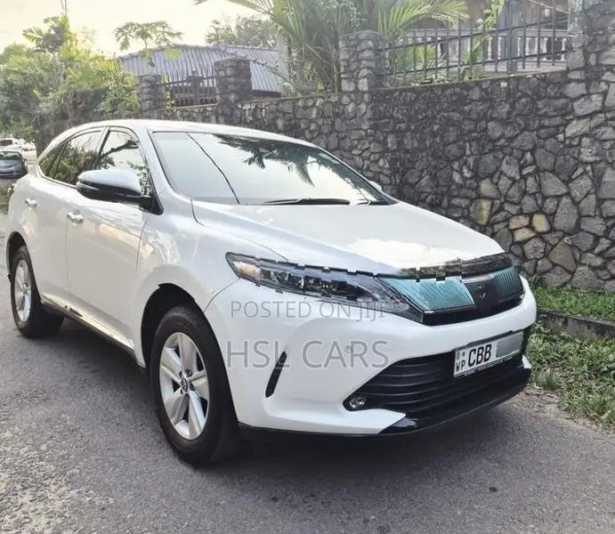 Toyota Harrier Elegance 2017