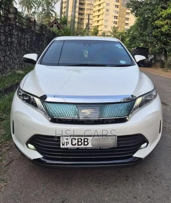 Toyota Harrier Elegance 2017