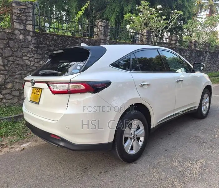 Toyota Harrier Elegance 2017