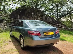 Toyota Camry G 2010