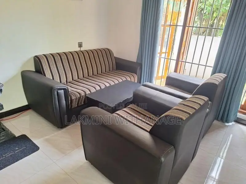 Singer Sofa Set