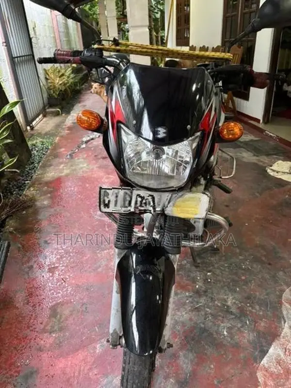 Bajaj CT100 2014